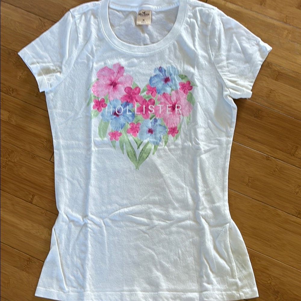 Hollister White Tee with Floral Heart Design